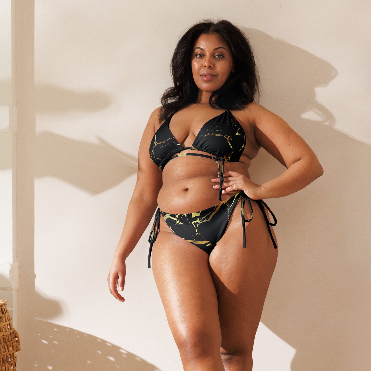 Bikini Ć string Prestigeā¢ Noir & Or - Prestige Picture Sxm