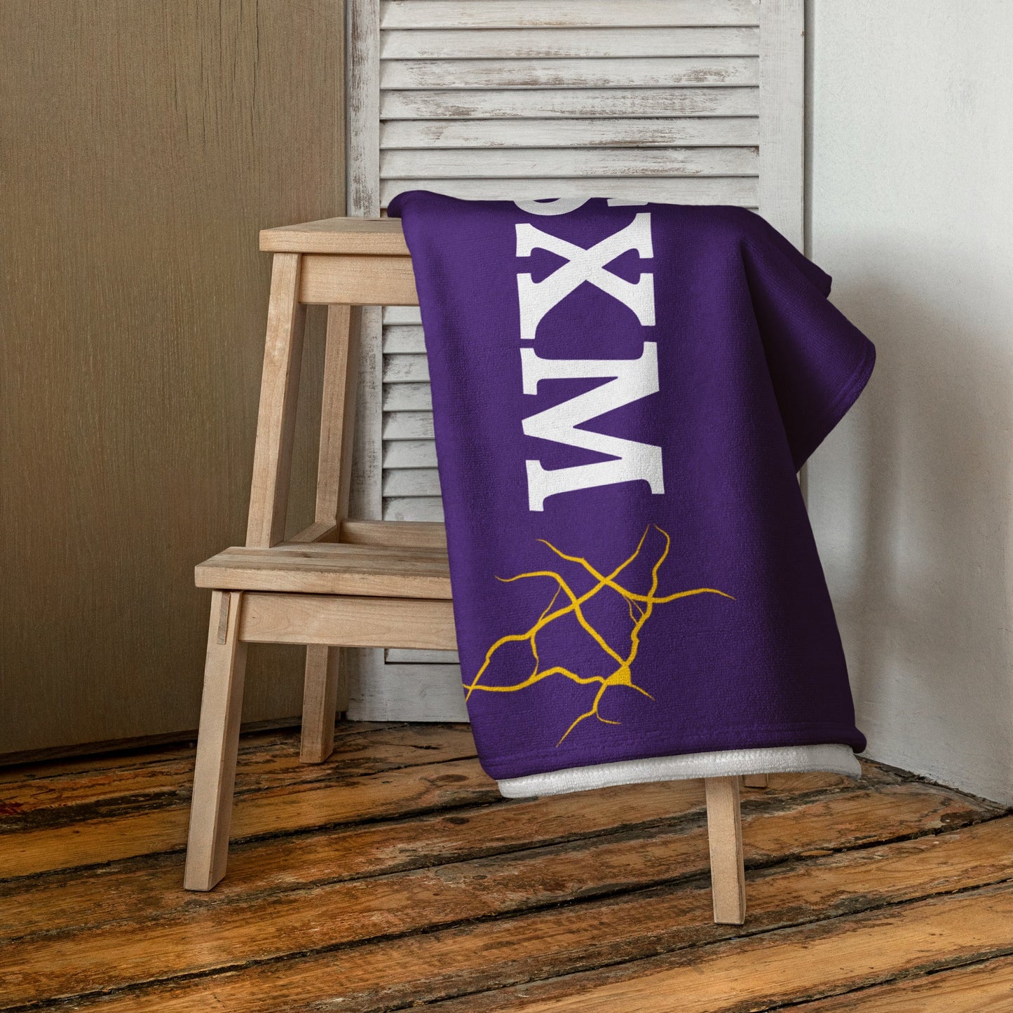 Serviette Prestige™ LOVE SXM Violet Indigo et Or - Prestige SXM