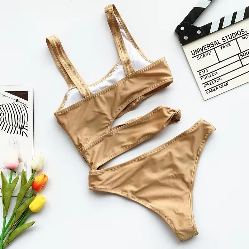 Monokini Sexy à découpes flatteuses et soutien Push Up pour femme