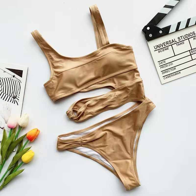 Monokini Sexy à découpes flatteuses et soutien Push Up pour femme