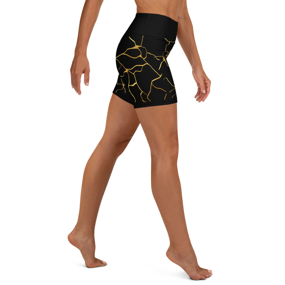 Prestige™ Yoga-Shorts aus schwarzem und goldenem Filament